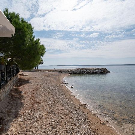 Apartments By The Sea Mandre, Pag - 4093 Kolan Exterior foto
