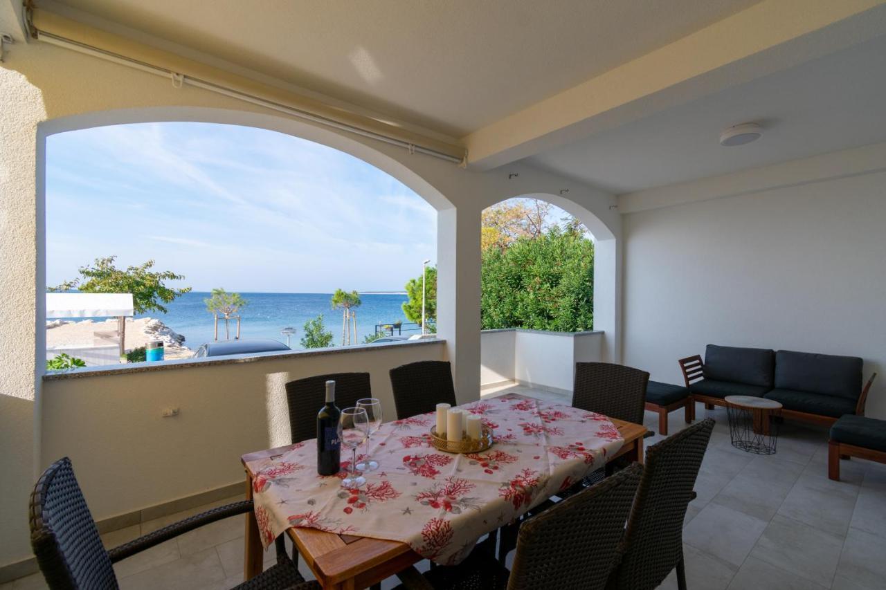 Apartments By The Sea Mandre, Pag - 4093 Kolan Exterior foto