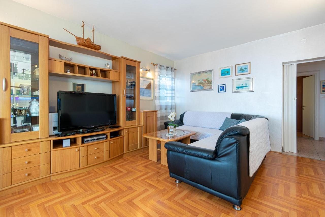 Apartments By The Sea Mandre, Pag - 4093 Kolan Exterior foto